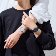 ساعت مچی زنانه کاسیو POP مدل LQ-24B-7BDF